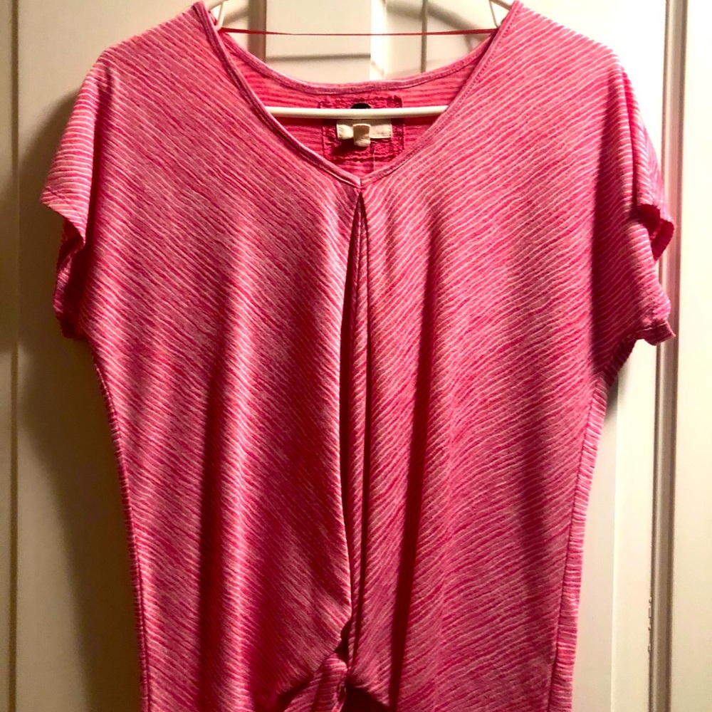 Ladies short sleeved top